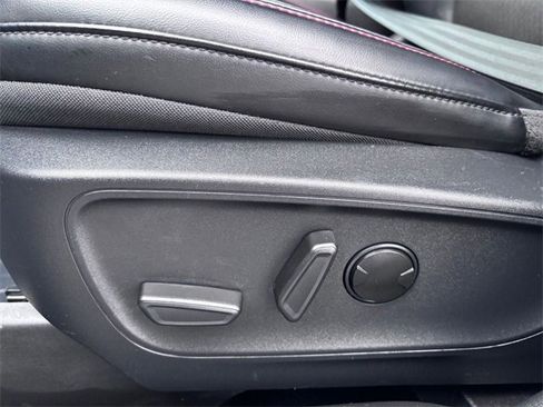 Used 2025 Ford Escape ST-Line image 11
