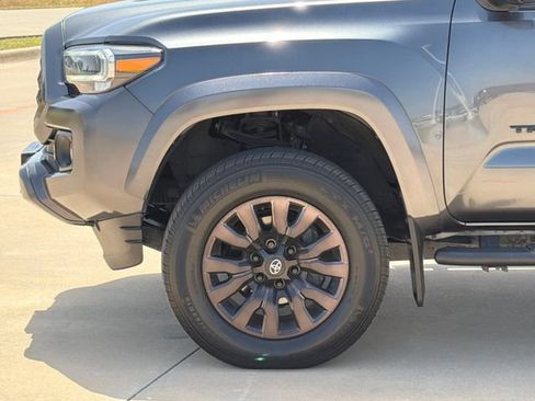 Used 2023 Toyota Tacoma Limited w/ Nightshade Package AWD/4WD image 5
