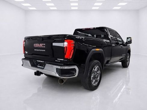 Used 2026 GMC Sierra 2500 SLT w/ SLT Convenience Package AWD/4WD image 4