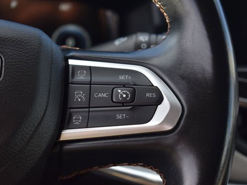 Used 2022 Jeep Compass Limited w/ Elite Group image 18