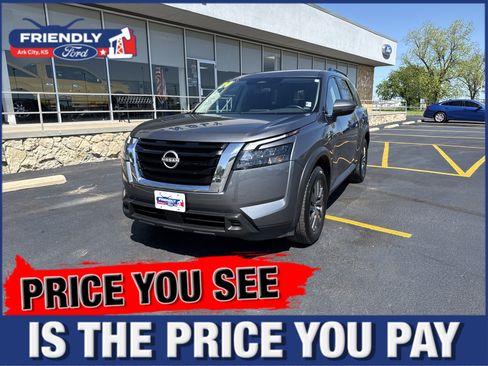 Used 2024 Nissan Pathfinder SV FWD image 1