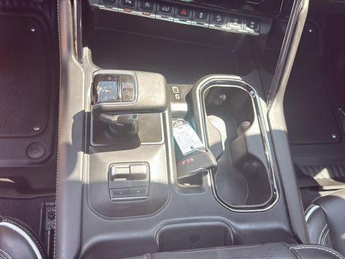 Used 2024 GMC Sierra 1500 AT4X image 25