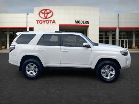 Certified 2023 Toyota 4Runner SR5 Premium w/ Moonroof Package image 4