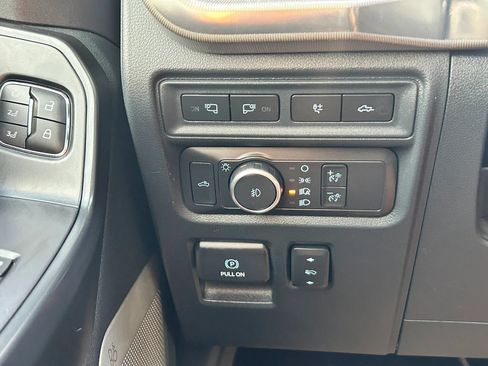 Used 2021 Ford F150 Raptor w/ Equipment Group 801A High AWD/4WD image 18