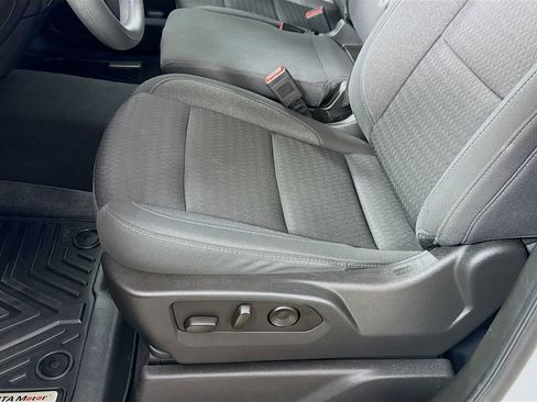 Used 2023 Chevrolet Silverado 1500 Custom image 14