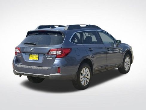 Used 2017 Subaru Outback 2.5i Premium AWD/4WD image 8