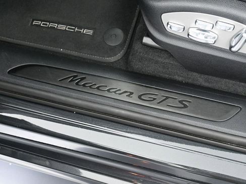 Certified 2023 Porsche Macan GTS image 16