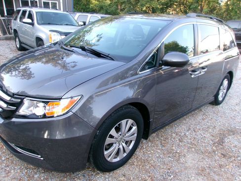 Used 2016 Honda Odyssey EX-L image 2