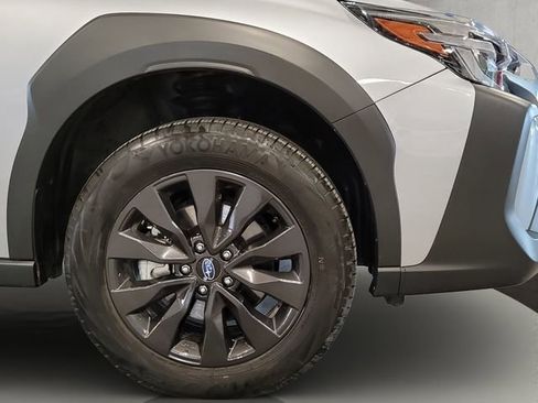 Used 2025 Subaru Outback Onyx Edition AWD/4WD image 23