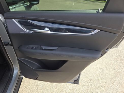 New 2025 Cadillac XT5 Premium Luxury w/ LPO, Floor Liner Package FWD image 9
