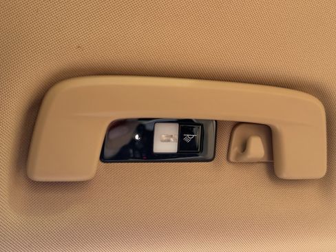 Used 2023 Porsche Panamera 4 Platinum Edition image 52