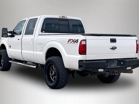 Used 2016 Ford F250 Lariat w/ Lariat Ultimate Package AWD/4WD image 4