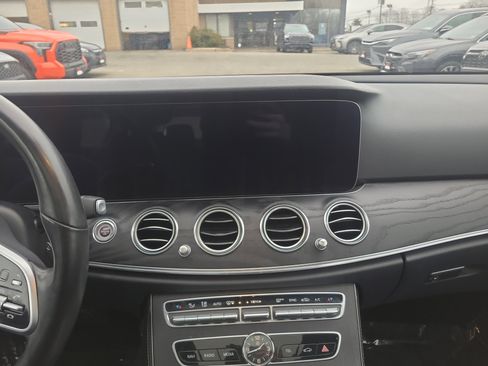 Used 2020 Mercedes-Benz E 450 4MATIC Sedan image 21