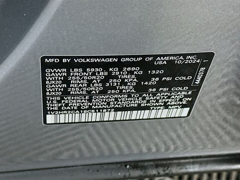 Used 2025 Volkswagen Atlas SE AWD/4WD image 12