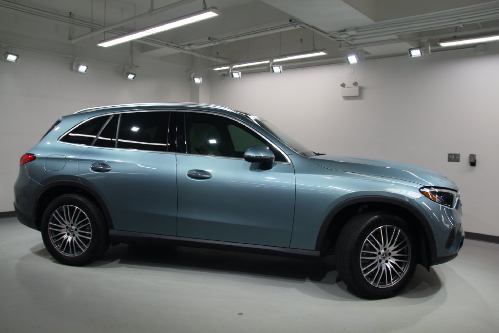 Certified 2025 Mercedes-Benz GLC 300 image 13