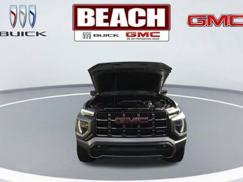 Used 2024 GMC Canyon AT4 w/ Technology Package image 9