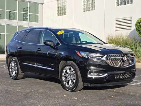 Used 2020 Buick Enclave Avenir w/ Avenir Technology Package image 4