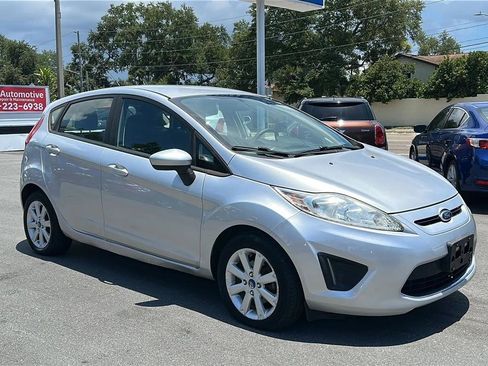 Used 2012 Ford Fiesta SE FWD image 5