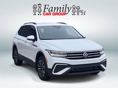 Used 2024 Volkswagen Tiguan S image 2
