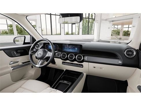 New 2026 Mercedes-Benz GLB 250 4MATIC image 6