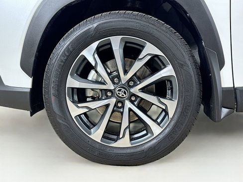 Certified 2024 Toyota Corolla Cross XLE w/ Convenience Package image 26