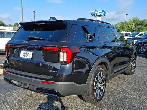 Certified 2025 Ford Explorer ST-Line AWD/4WD image 6