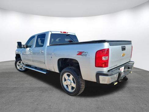 Used 2014 Chevrolet Silverado 2500 LTZ w/ LTZ Plus Package AWD/4WD image 7