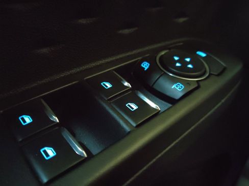 Used 2020 Ford Escape SE image 27