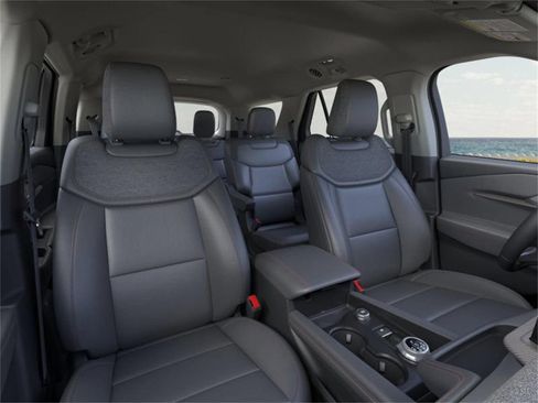New 2026 Ford Explorer Active w/ Active Comfort Package RWD image 10