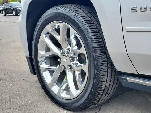 Used 2020 Chevrolet Suburban Premier w/ Max Trailering Package AWD/4WD image 31