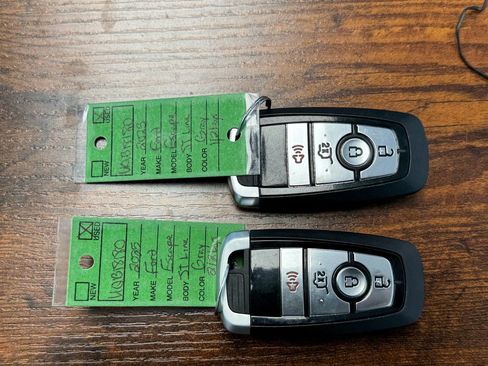 Used 2025 Ford Escape ST-Line image 35