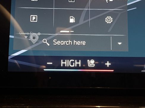 New 2026 BMW X6 xDrive40i w/ Climate Comfort Package image 19