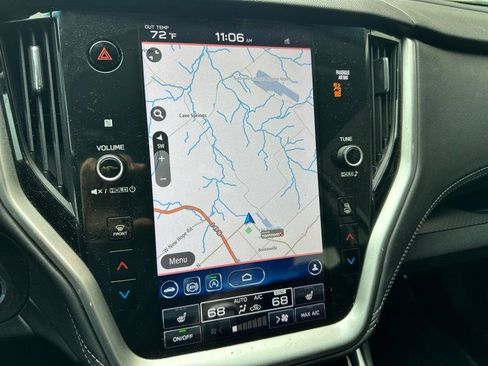 Used 2022 Subaru Outback Premium image 17