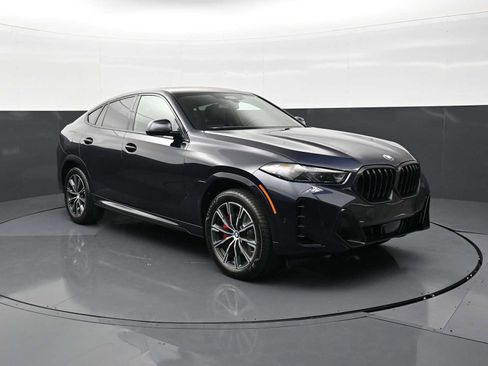 New 2026 BMW X6 xDrive40i image 3