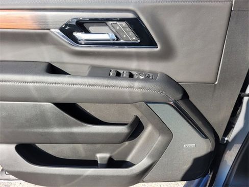 New 2026 GMC Yukon Denali w/ Sun & Power Step Package image 25