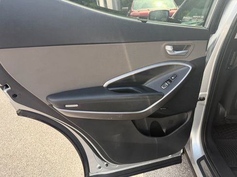 Used 2017 Hyundai Santa Fe Sport w/ 2.4L Tech Package 04 FWD image 12