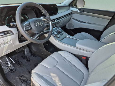 Used 2025 Hyundai Palisade SEL FWD image 21