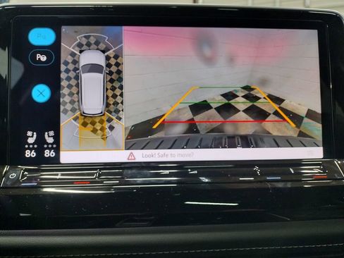 New 2026 Volkswagen Atlas SEL Premium R-Line image 9