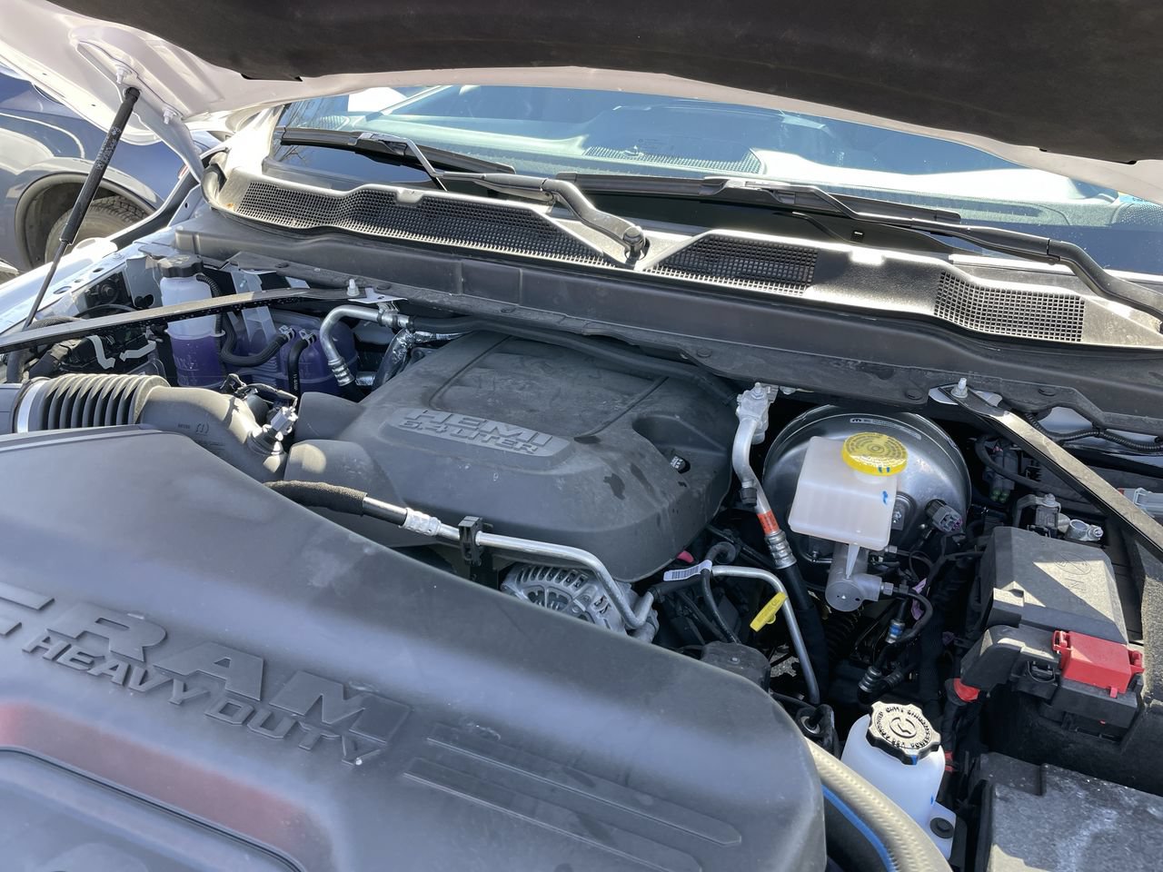 New 2025 RAM 3500 Big Horn AWD/4WD image 38