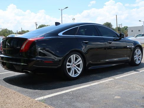 Used 2017 Jaguar XJ R-Sport image 12