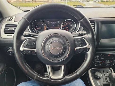Used 2019 Jeep Compass Latitude w/ Cold Weather Group AWD/4WD image 26