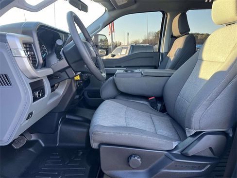 Used 2024 Ford F250 XL w/ STX Appearance Package image 4