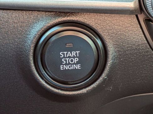 Used 2022 MAZDA MAZDA3 s image 12