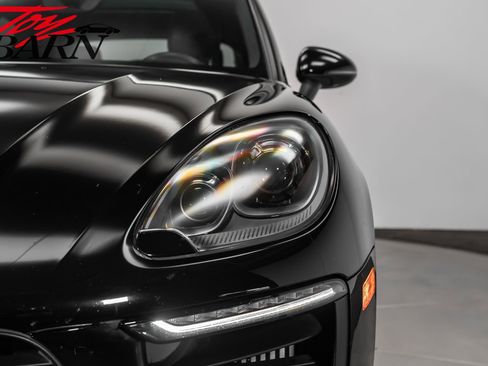 Used 2018 Porsche Macan GTS image 10