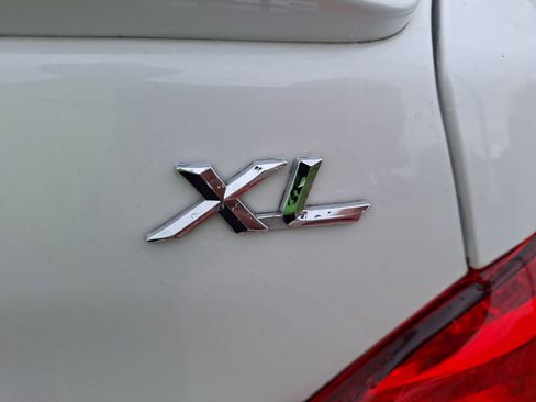 Used 2006 Toyota Avalon XL image 12