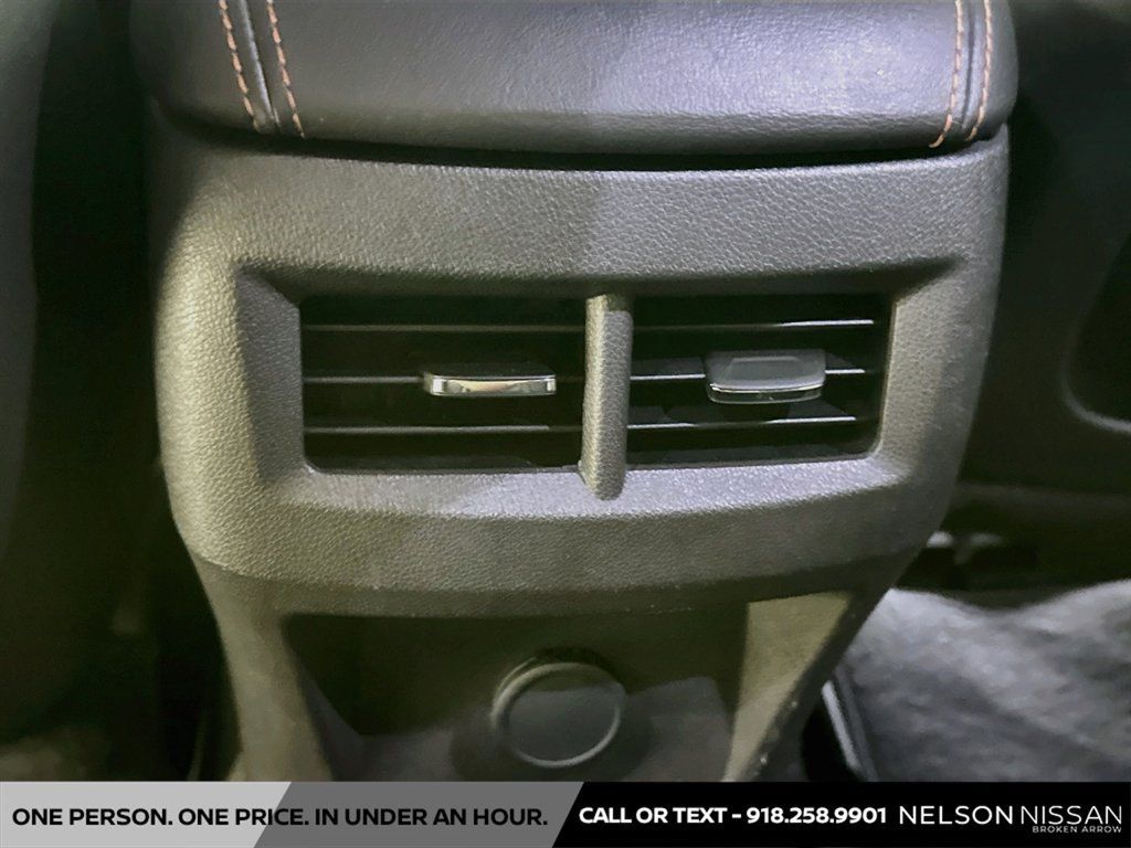 Used 2021 Cadillac CT4 V w/ Technology Package RWD image 26