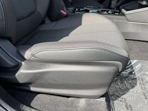 Used 2026 Subaru Forester Premium AWD/4WD image 11