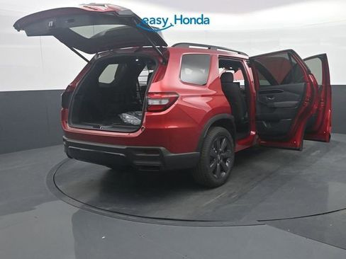 New 2026 Honda Pilot Sport image 40