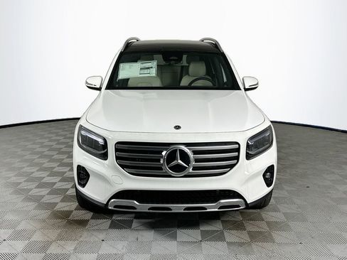 Used 2026 Mercedes-Benz GLB 250 4MATIC image 2