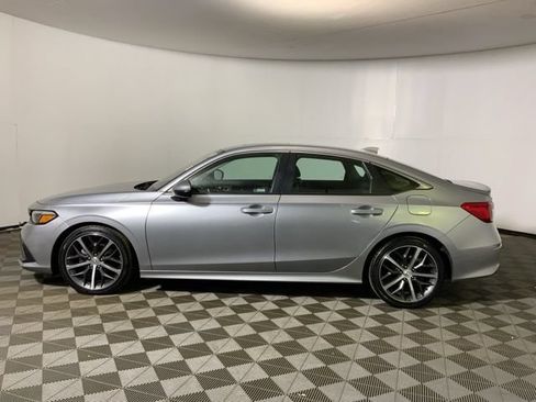 Used 2023 Honda Civic Touring image 8